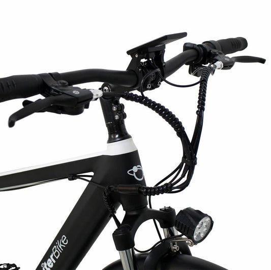 JUPITER Electric Town eBike Tempo-Step Over, 350W electric road bike, side view, black frame, upright handlebars, city background
